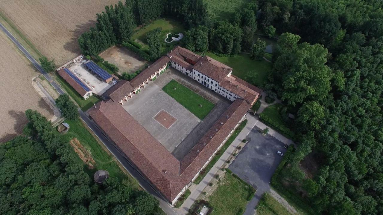 Agriturismo Cascina Farisengo Stagno Lombardo Esterno foto